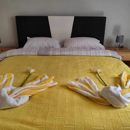 Lola アパート Višegrad